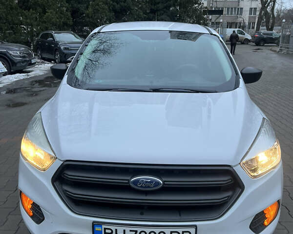 Белый Форд Эскейп, объемом двигателя 2.49 л и пробегом 120 тыс. км за 11000 $, фото 1 на Automoto.ua