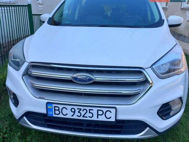 Белый Форд Эскейп, объемом двигателя 1.5 л и пробегом 195 тыс. км за 13250 $, фото 1 на Automoto.ua