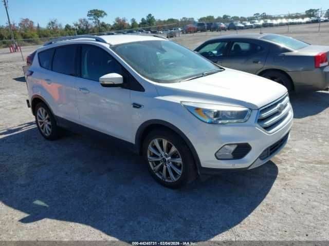 Білий Форд Ескейп, об'ємом двигуна 2 л та пробігом 108 тис. км за 1700 $, фото 1 на Automoto.ua