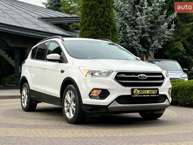 Білий Форд Ескейп, об'ємом двигуна 1.5 л та пробігом 108 тис. км за 12900 $, фото 1 на Automoto.ua