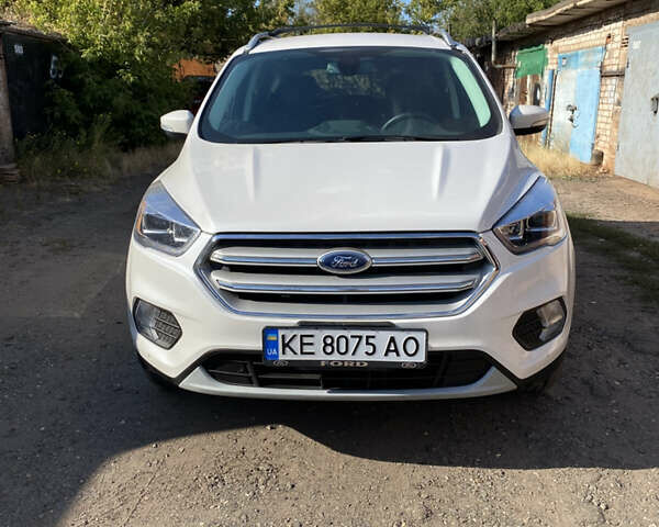 Білий Форд Ескейп, об'ємом двигуна 2 л та пробігом 3 тис. км за 17900 $, фото 1 на Automoto.ua