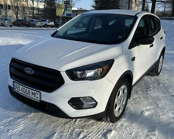 Білий Форд Ескейп, об'ємом двигуна 2.5 л та пробігом 125 тис. км за 13999 $, фото 1 на Automoto.ua
