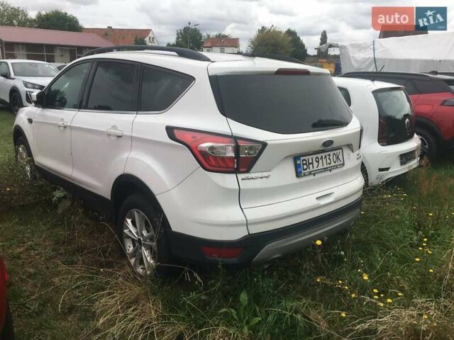 Білий Форд Ескейп, об'ємом двигуна 1.5 л та пробігом 104 тис. км за 11000 $, фото 1 на Automoto.ua