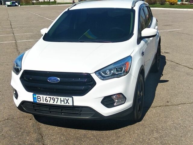 Белый Форд Эскейп, объемом двигателя 2.5 л и пробегом 75 тыс. км за 14850 $, фото 1 на Automoto.ua