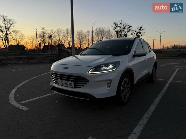 Белый Форд Эскейп, объемом двигателя 1.5 л и пробегом 140 тыс. км за 17000 $, фото 1 на Automoto.ua
