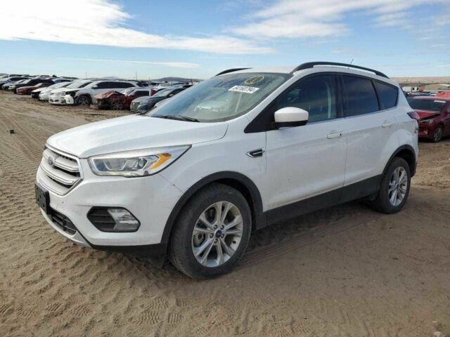 Белый Форд Эскейп, объемом двигателя 0 л и пробегом 111 тыс. км за 2000 $, фото 1 на Automoto.ua