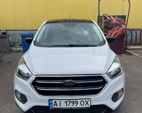 Белый Форд Эскейп, объемом двигателя 1.5 л и пробегом 180 тыс. км за 11900 $, фото 1 на Automoto.ua