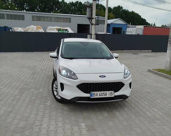 Білий Форд Ескейп, об'ємом двигуна 1.5 л та пробігом 79 тис. км за 15600 $, фото 1 на Automoto.ua