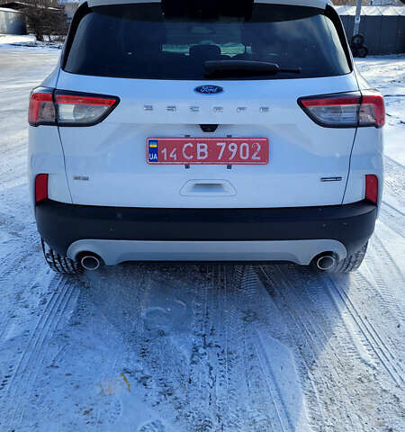 Белый Форд Эскейп, объемом двигателя 0 л и пробегом 126 тыс. км за 18900 $, фото 1 на Automoto.ua