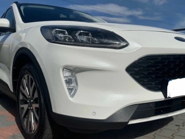 Белый Форд Эскейп, объемом двигателя 2 л и пробегом 81 тыс. км за 13000 $, фото 1 на Automoto.ua