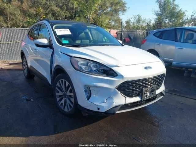 Белый Форд Эскейп, объемом двигателя 2.5 л и пробегом 98 тыс. км за 5500 $, фото 1 на Automoto.ua