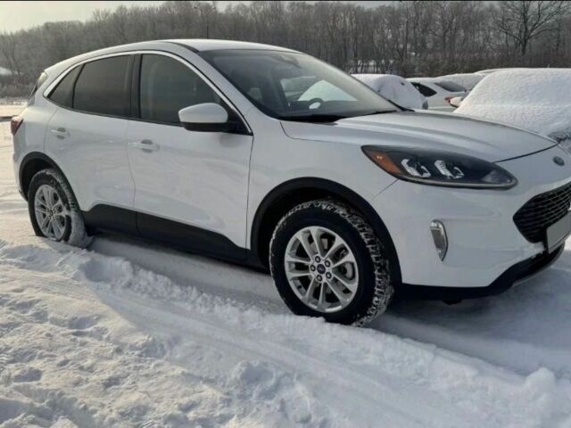 Білий Форд Ескейп, об'ємом двигуна 1.5 л та пробігом 75 тис. км за 12600 $, фото 1 на Automoto.ua