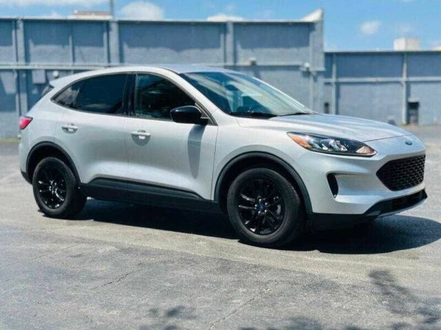 Белый Форд Эскейп, объемом двигателя 2.5 л и пробегом 89 тыс. км за 3700 $, фото 1 на Automoto.ua