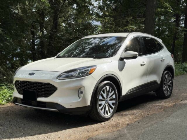 Білий Форд Ескейп, об'ємом двигуна 2 л та пробігом 49 тис. км за 12200 $, фото 1 на Automoto.ua