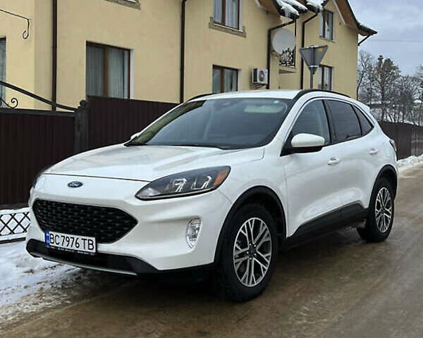 Белый Форд Эскейп, объемом двигателя 2 л и пробегом 78 тыс. км за 19200 $, фото 1 на Automoto.ua