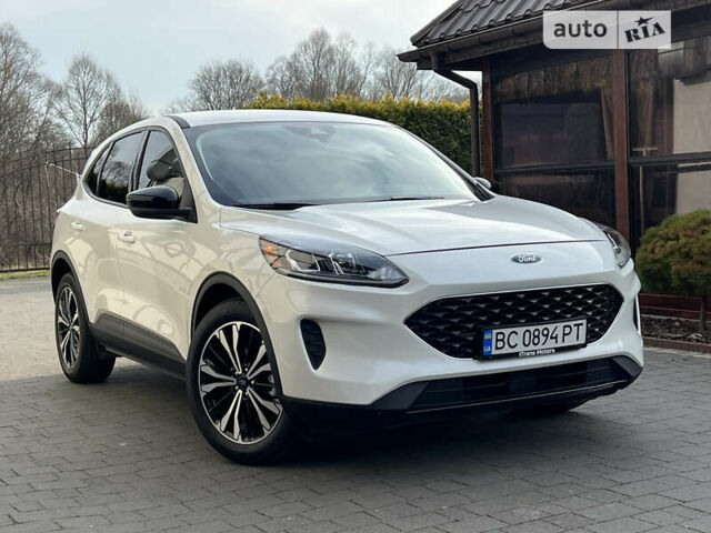 Белый Форд Эскейп, объемом двигателя 2.5 л и пробегом 74 тыс. км за 23500 $, фото 1 на Automoto.ua