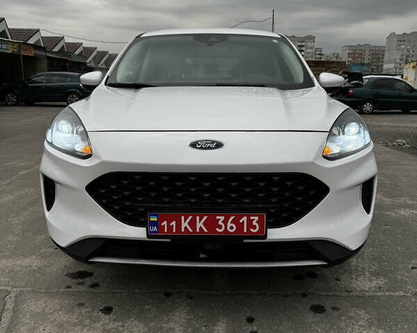 Белый Форд Эскейп, объемом двигателя 1.5 л и пробегом 153 тыс. км за 16300 $, фото 1 на Automoto.ua