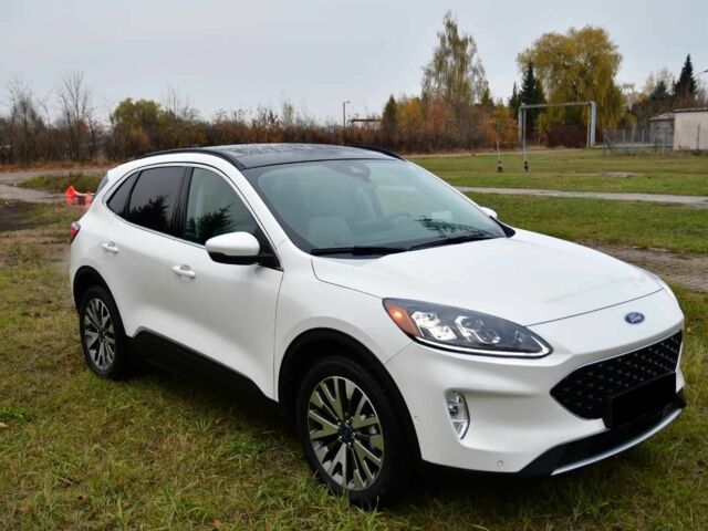 Белый Форд Эскейп, объемом двигателя 2 л и пробегом 81 тыс. км за 12900 $, фото 1 на Automoto.ua