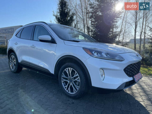 Білий Форд Ескейп, об'ємом двигуна 1.5 л та пробігом 195 тис. км за 15999 $, фото 1 на Automoto.ua