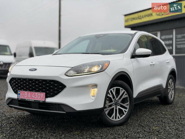 Форд Эскейп 2022 в Умани на Automoto.ua Белый Форд Эскейп, объемом двигателя 2 л и пробегом 100 тыс. км за 18000 $, фото 1 на Automoto.ua