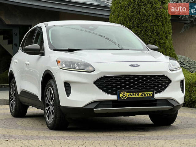 Білий Форд Ескейп, об'ємом двигуна 2.49 л та пробігом 88 тис. км за 24300 $, фото 1 на Automoto.ua