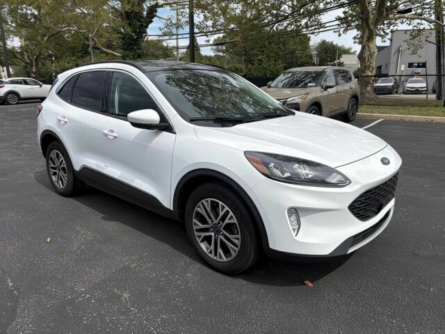 Білий Форд Ескейп, об'ємом двигуна 1.5 л та пробігом 12 тис. км за 13600 $, фото 1 на Automoto.ua