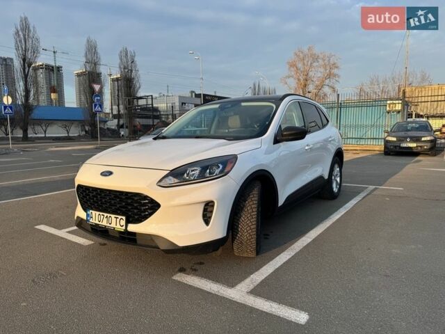 Білий Форд Ескейп, об'ємом двигуна 2.5 л та пробігом 40 тис. км за 22000 $, фото 1 на Automoto.ua