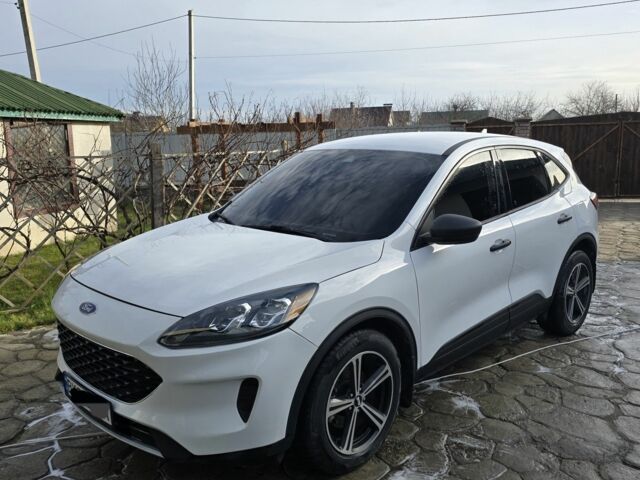 Белый Форд Эскейп, объемом двигателя 0 л и пробегом 22 тыс. км за 19999 $, фото 1 на Automoto.ua