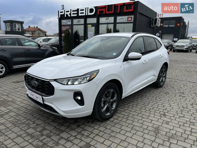 Белый Форд Эскейп, объемом двигателя 2.5 л и пробегом 28 тыс. км за 26600 $, фото 1 на Automoto.ua