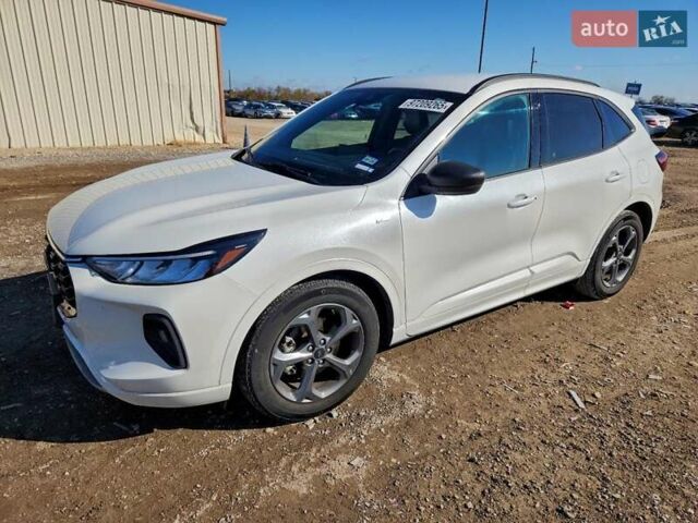 Белый Форд Эскейп, объемом двигателя 1.5 л и пробегом 51 тыс. км за 4900 $, фото 1 на Automoto.ua