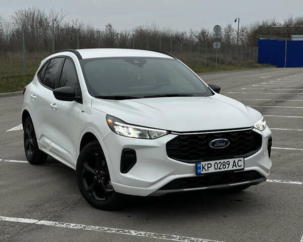 Белый Форд Эскейп, объемом двигателя 1.5 л и пробегом 31 тыс. км за 24500 $, фото 1 на Automoto.ua