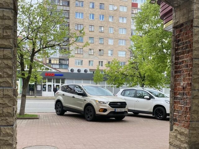 Бежевий Форд Ескейп, об'ємом двигуна 2.5 л та пробігом 147 тис. км за 11499 $, фото 1 на Automoto.ua