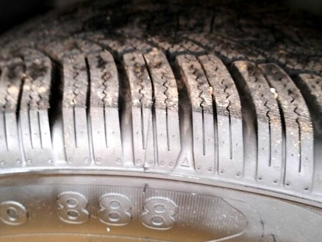 Бежевый Форд Эскейп, объемом двигателя 2 л и пробегом 130 тыс. км за 15500 $, фото 1 на Automoto.ua