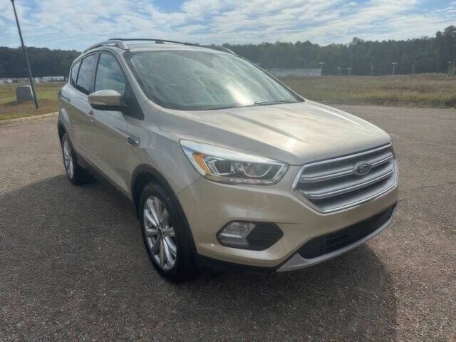 Бежевый Форд Эскейп, объемом двигателя 1.5 л и пробегом 70 тыс. км за 5900 $, фото 1 на Automoto.ua