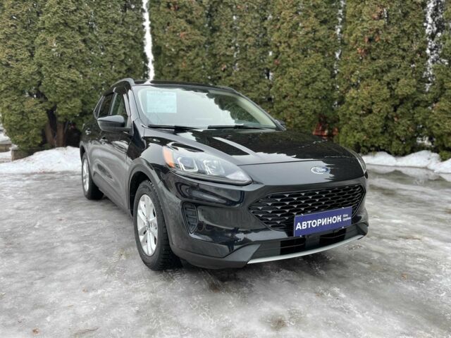 Чорний Форд Ескейп, об'ємом двигуна 1.5 л та пробігом 107 тис. км за 12900 $, фото 1 на Automoto.ua