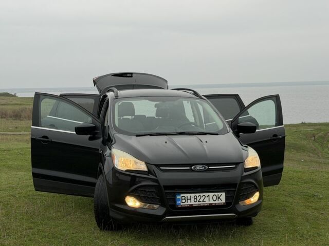 Черный Форд Эскейп, объемом двигателя 1.6 л и пробегом 270 тыс. км за 10700 $, фото 1 на Automoto.ua