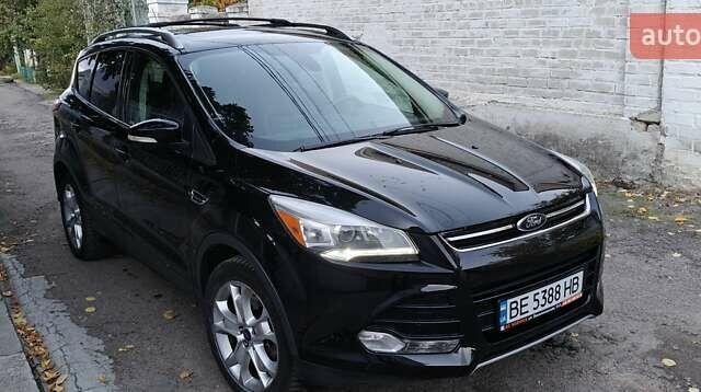 Черный Форд Эскейп, объемом двигателя 2 л и пробегом 140 тыс. км за 14000 $, фото 1 на Automoto.ua