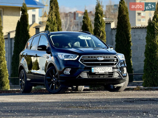 Чорний Форд Ескейп, об'ємом двигуна 1.5 л та пробігом 172 тис. км за 14350 $, фото 1 на Automoto.ua