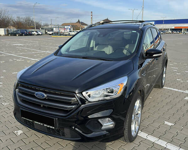 Черный Форд Эскейп, объемом двигателя 2 л и пробегом 33 тыс. км за 17000 $, фото 1 на Automoto.ua