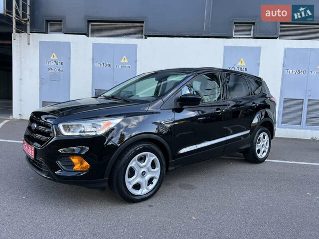 Форд Эскейп 2017 в Киеве на Automoto.ua Черный Форд Эскейп, объемом двигателя 2.5 л и пробегом 98 тыс. км за 13500 $, фото 1 на Automoto.ua