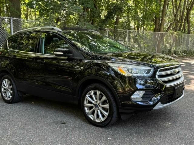 Чорний Форд Ескейп, об'ємом двигуна 1.5 л та пробігом 64 тис. км за 2900 $, фото 1 на Automoto.ua