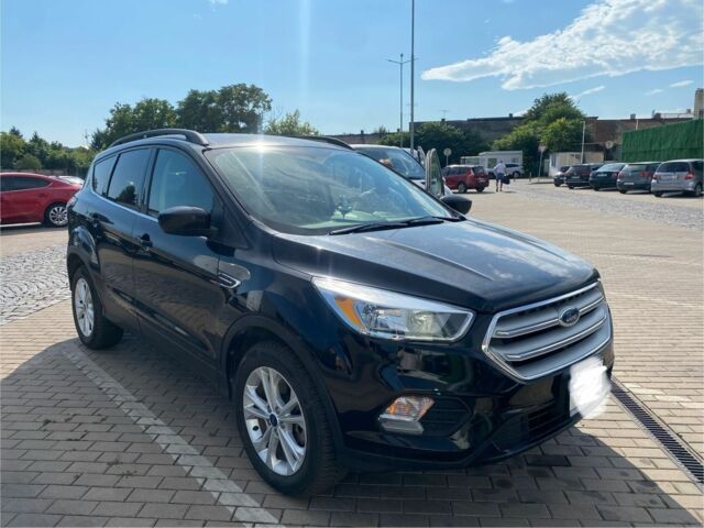 Чорний Форд Ескейп, об'ємом двигуна 1.5 л та пробігом 150 тис. км за 12300 $, фото 1 на Automoto.ua