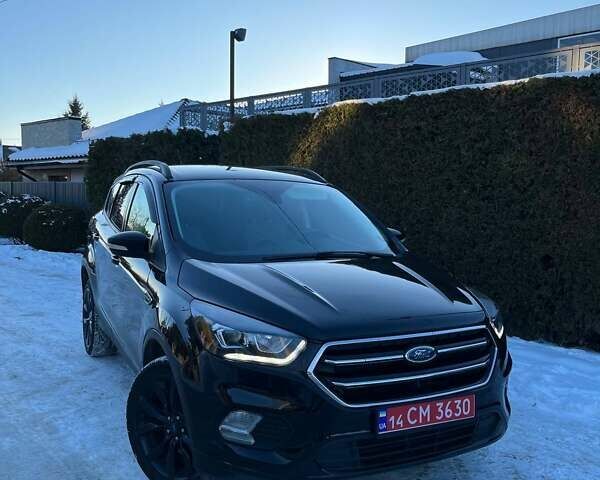 Чорний Форд Ескейп, об'ємом двигуна 1.5 л та пробігом 210 тис. км за 11999 $, фото 1 на Automoto.ua