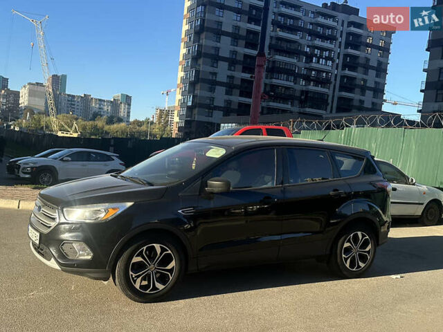 Форд Эскейп 2017 в Киеве на Automoto.ua Черный Форд Эскейп, объемом двигателя 2.5 л и пробегом 197 тыс. км за 11100 $, фото 1 на Automoto.ua
