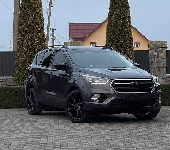 Черный Форд Эскейп, объемом двигателя 1.5 л и пробегом 132 тыс. км за 9300 $, фото 1 на Automoto.ua