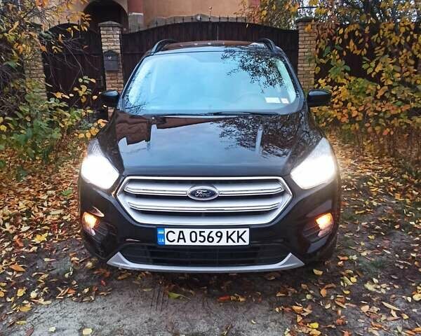 Черный Форд Эскейп, объемом двигателя 1.5 л и пробегом 162 тыс. км за 10999 $, фото 1 на Automoto.ua