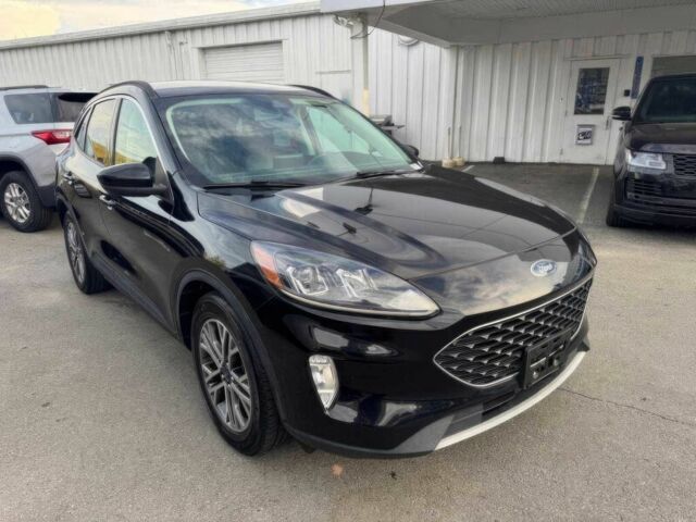 Черный Форд Эскейп, объемом двигателя 2 л и пробегом 40 тыс. км за 7900 $, фото 1 на Automoto.ua