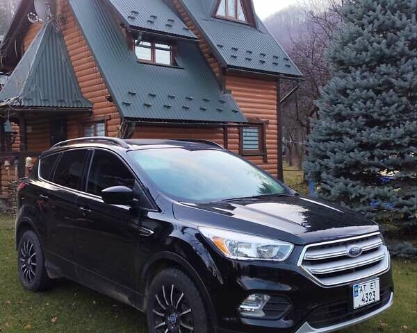 Черный Форд Эскейп, объемом двигателя 1.5 л и пробегом 86 тыс. км за 11500 $, фото 1 на Automoto.ua