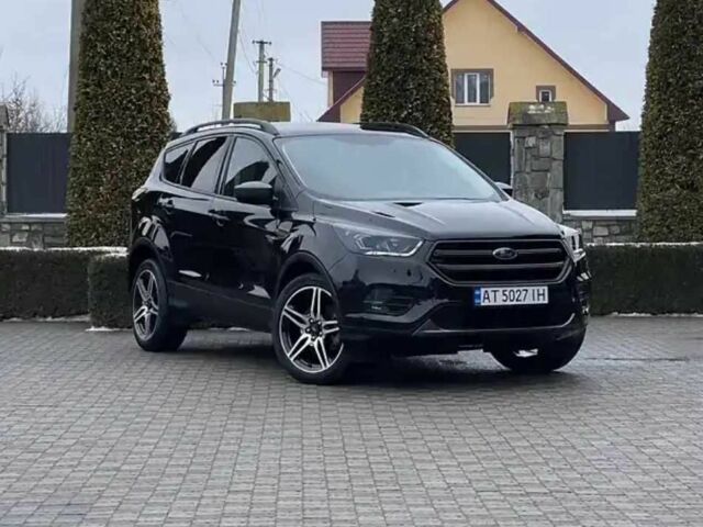 Черный Форд Эскейп, объемом двигателя 1.5 л и пробегом 115 тыс. км за 10200 $, фото 1 на Automoto.ua