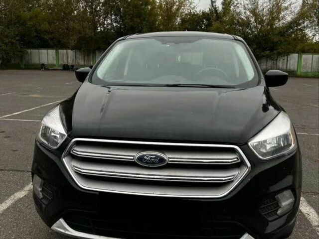 Черный Форд Эскейп, объемом двигателя 2 л и пробегом 88 тыс. км за 10000 $, фото 1 на Automoto.ua